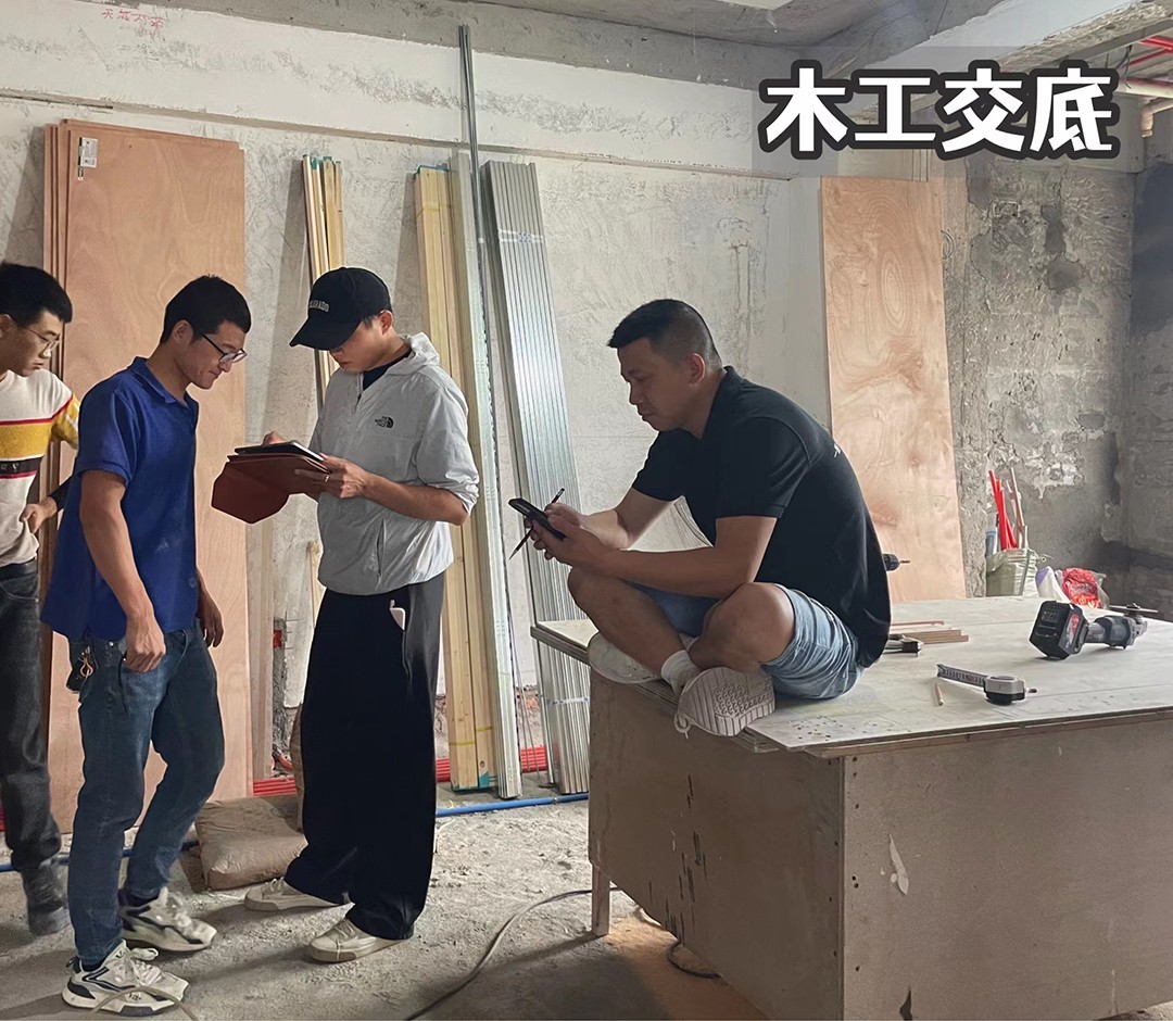 与家居博主的二搭中古风｜秋月｜全案托管设计